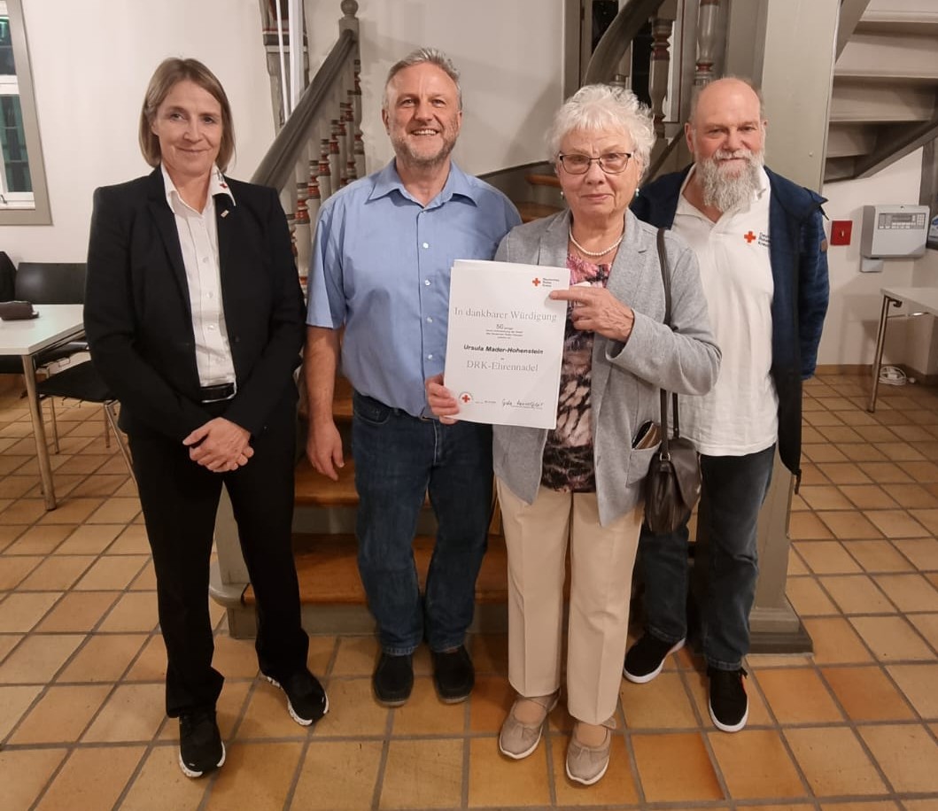 Urkundenübergabe Jahreshauptversammlung 2022